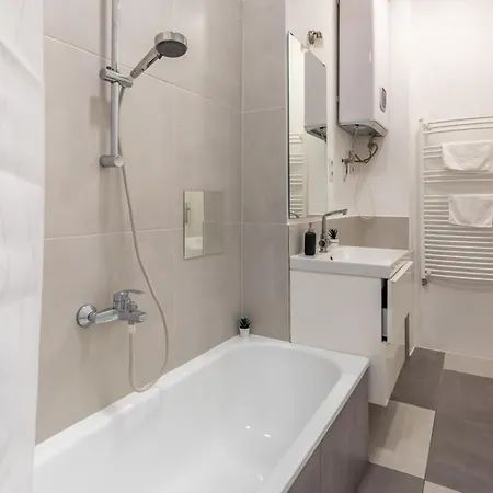 公寓 Modern Elegance Spacious And Cozy
