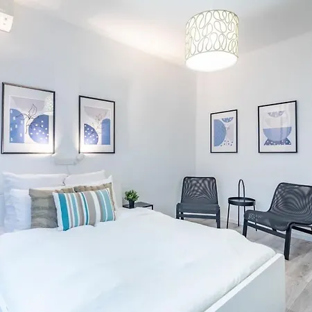 Modern Elegance Spacious And Cozy *